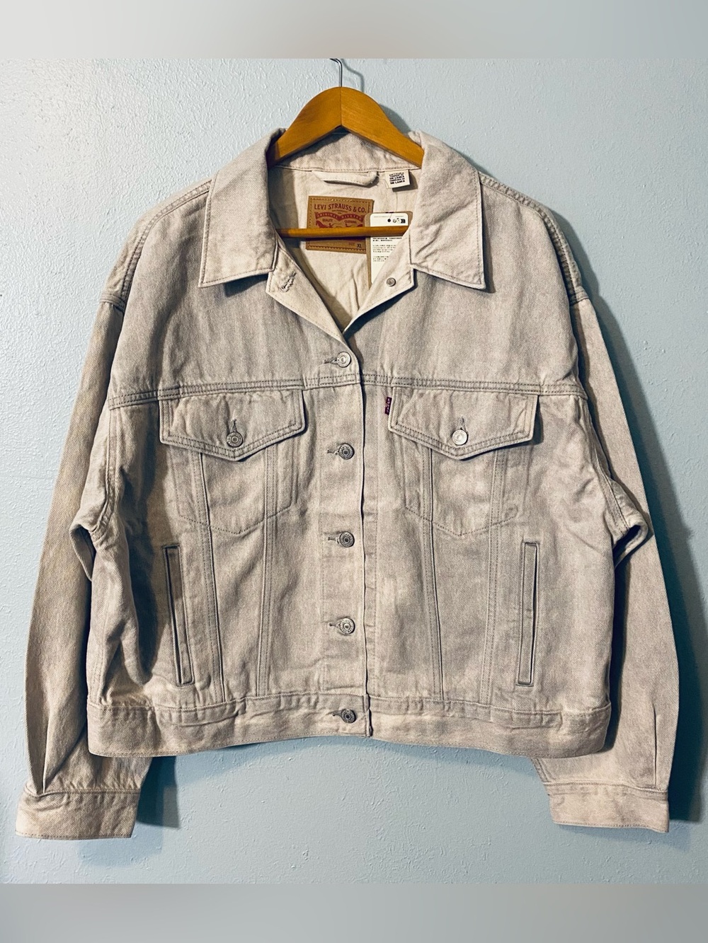 NWT Levi’s 90s Trucker Jean Jacket